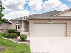 6088 LIVINGSTONE Windsor Ontario, N9J 3Y7