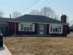 214 SEACLIFF Leamington Ontario, N8H 3Y9