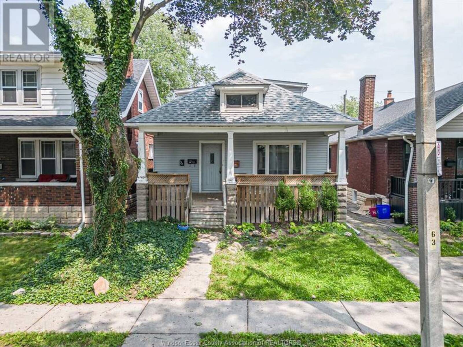 1542 CHURCH, Windsor, Ontario N8X 1V3