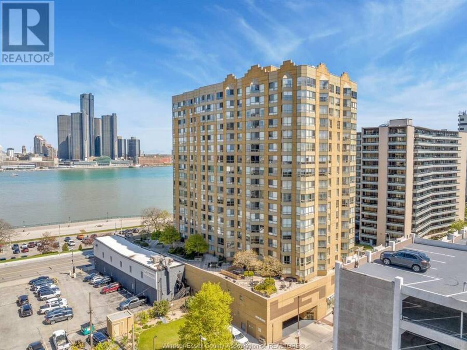 75 RIVERSIDE DRIVE East Unit# 810, Windsor, Ontario N9A 7C4