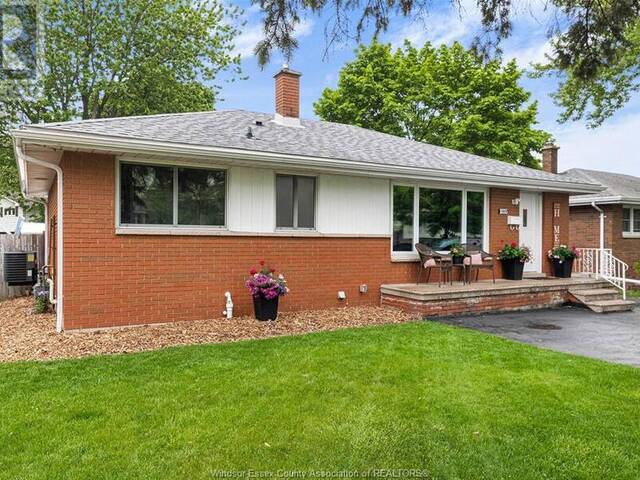 1035 RIVERDALE Windsor Ontario, N8S 4C5