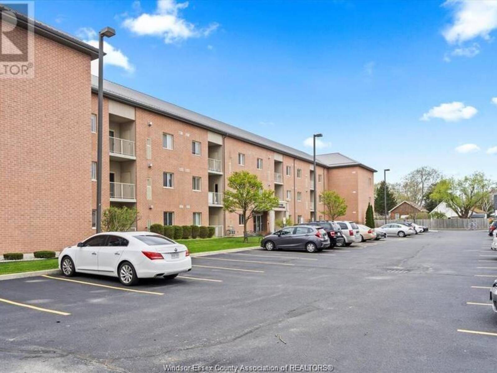 4500 YPRES Unit# 205, Windsor, Ontario N8W 5X3