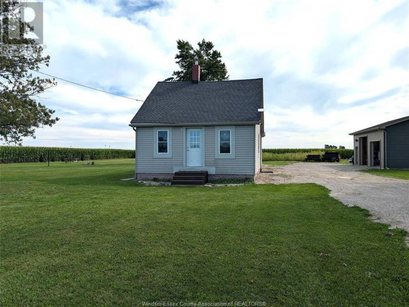 15871 County Road 8, Essex, Ontario N8M 2X6