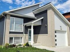 150 MOONSTONE CRESCENT Chatham Ontario, N7M 0S2