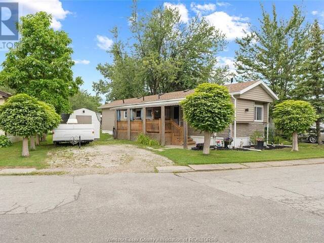 323 BEVERLY Essex Ontario, N8M 2C1