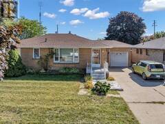 8 Pulford Leamington Ontario, N8H 2J3