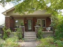 1322 LINCOLN Windsor Ontario, N8Y 2J1