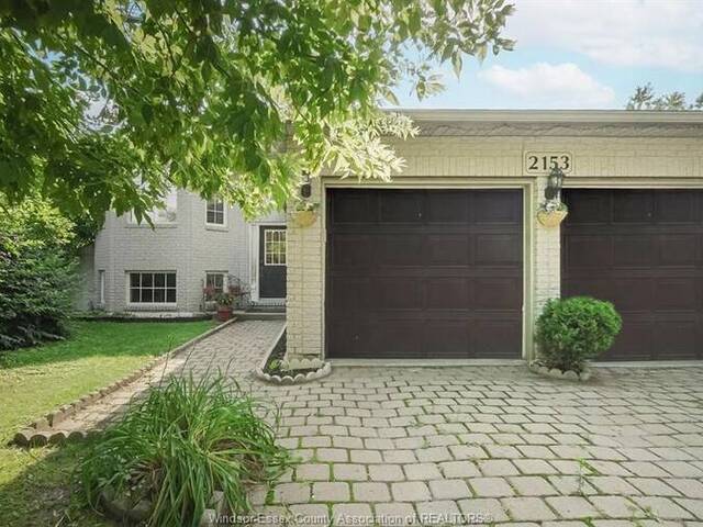 2153 DOMINION Windsor Ontario, N9B 3H8