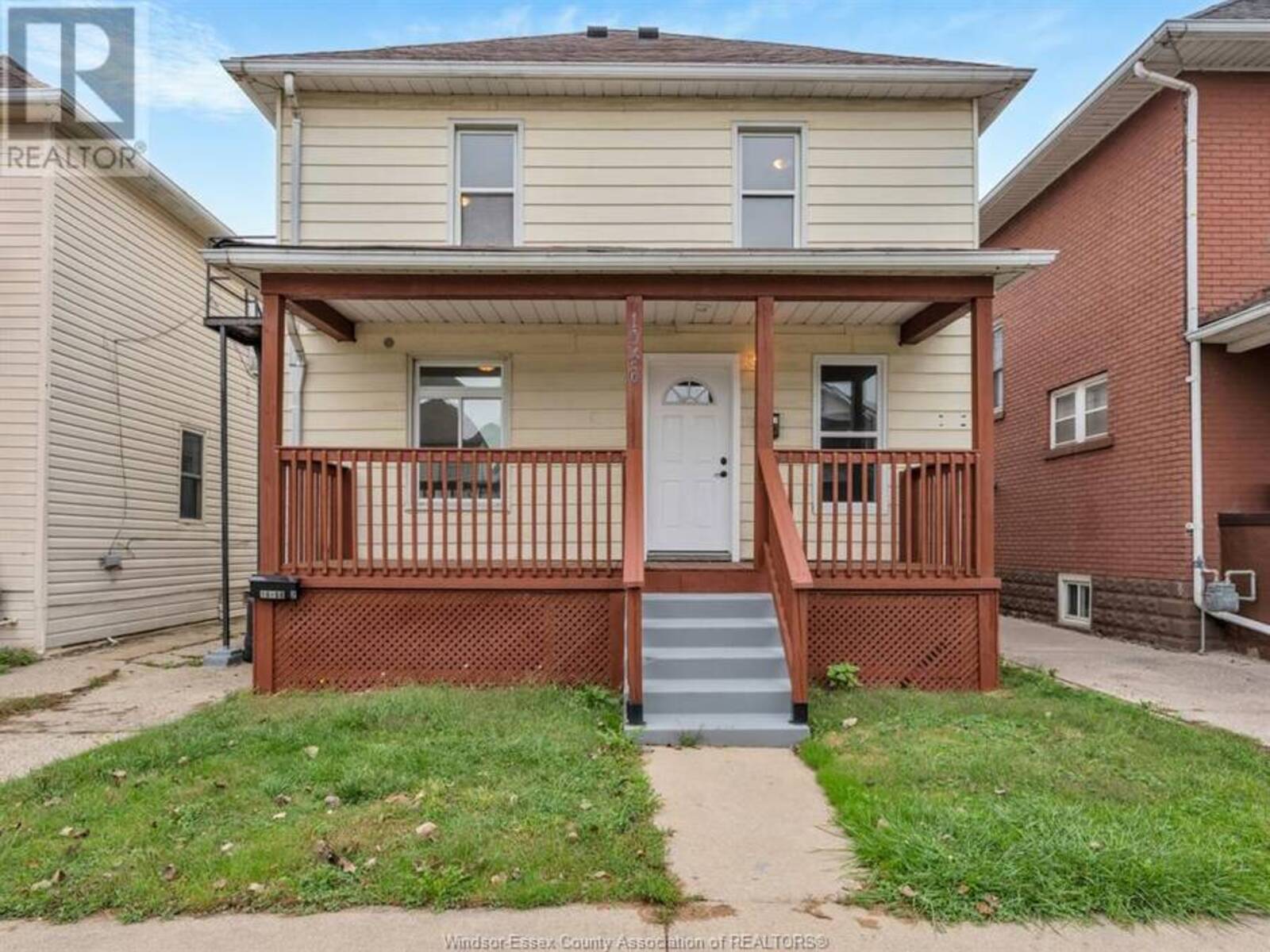 1046 ALBERT ROAD, Windsor, Ontario N8Y 3P4