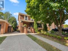 2115 VICTORIA Windsor Ontario, N8X 1P8