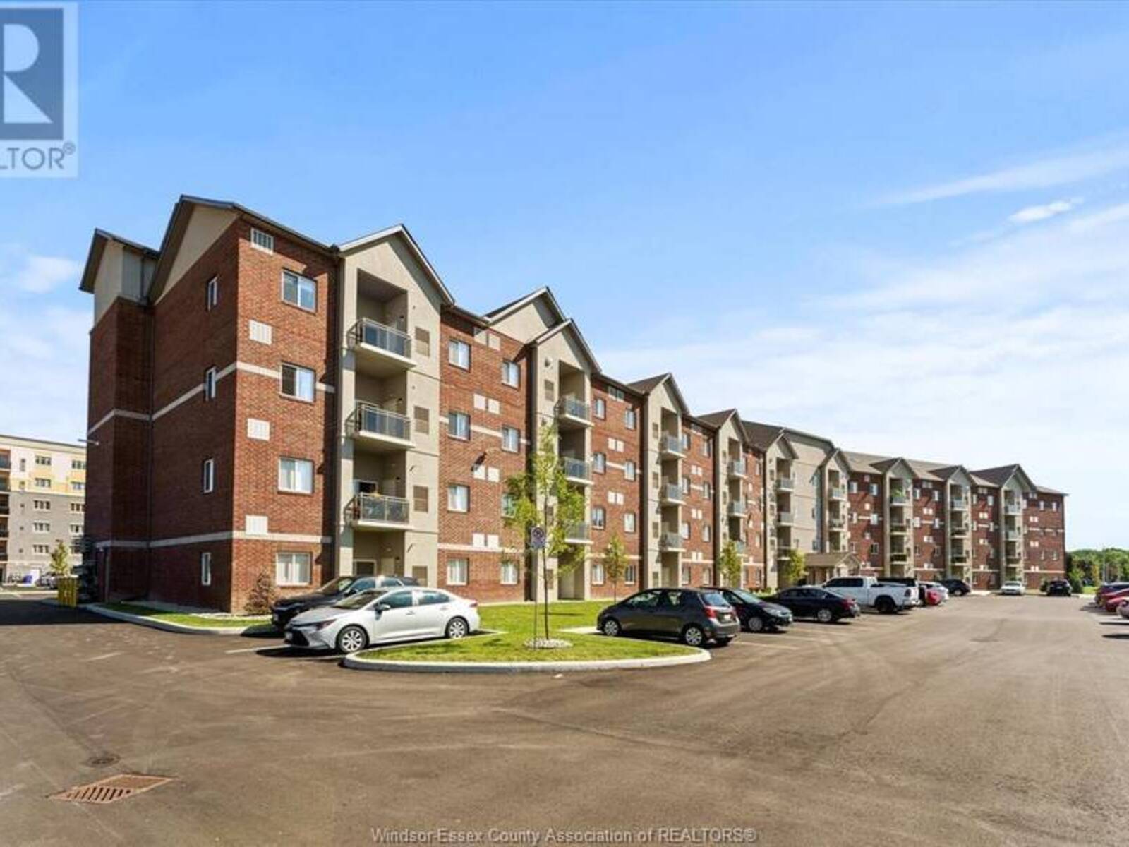 1888 WESTVIEW PARK BOULEVARD Unit# 418, LaSalle, Ontario N9H 0M1