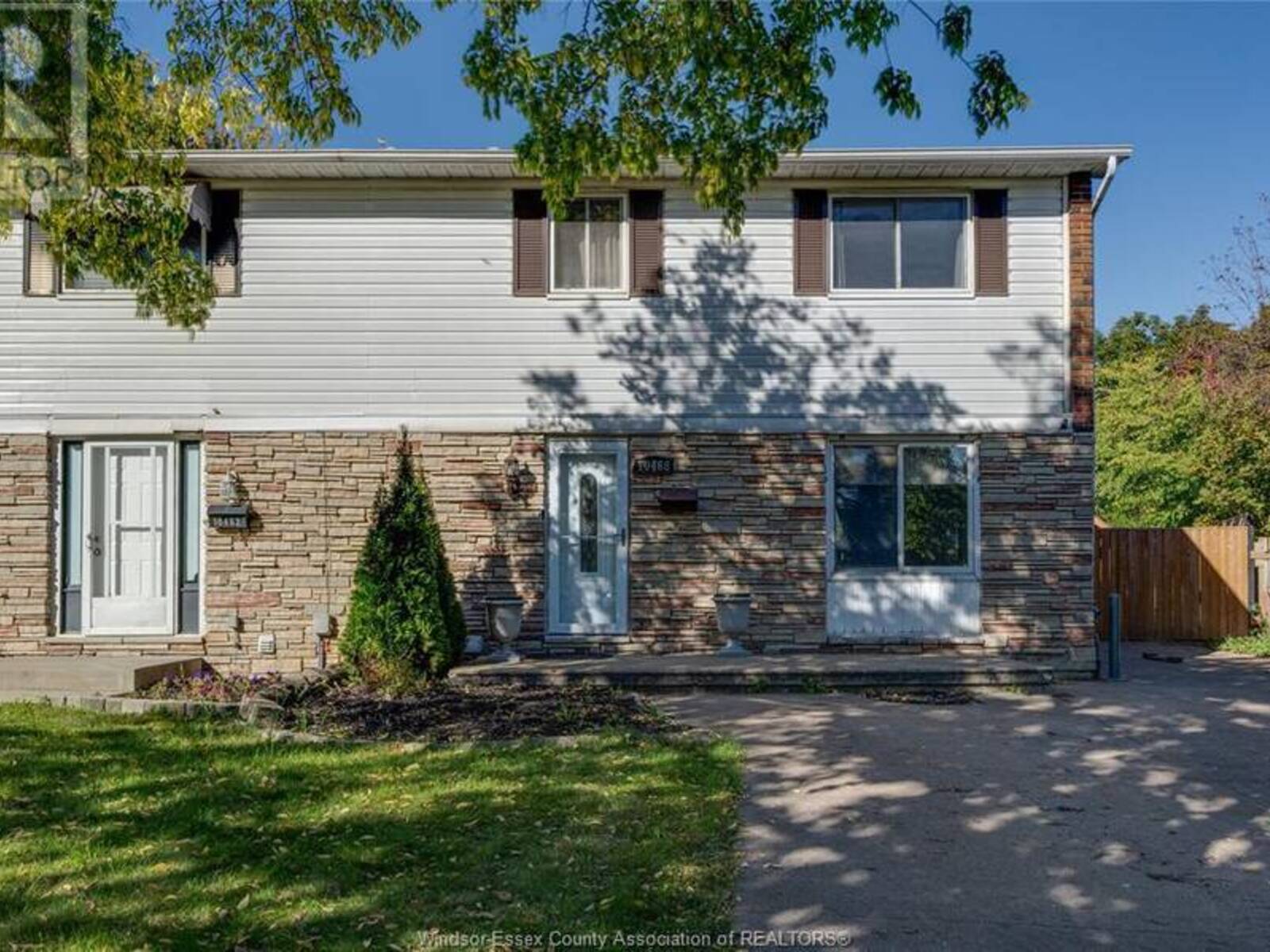 10468 SHENANDOAH CRESCENT, Windsor, Ontario N8R 1B5