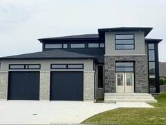 115 HAZEL Kingsville Ontario, N9Y 0A9