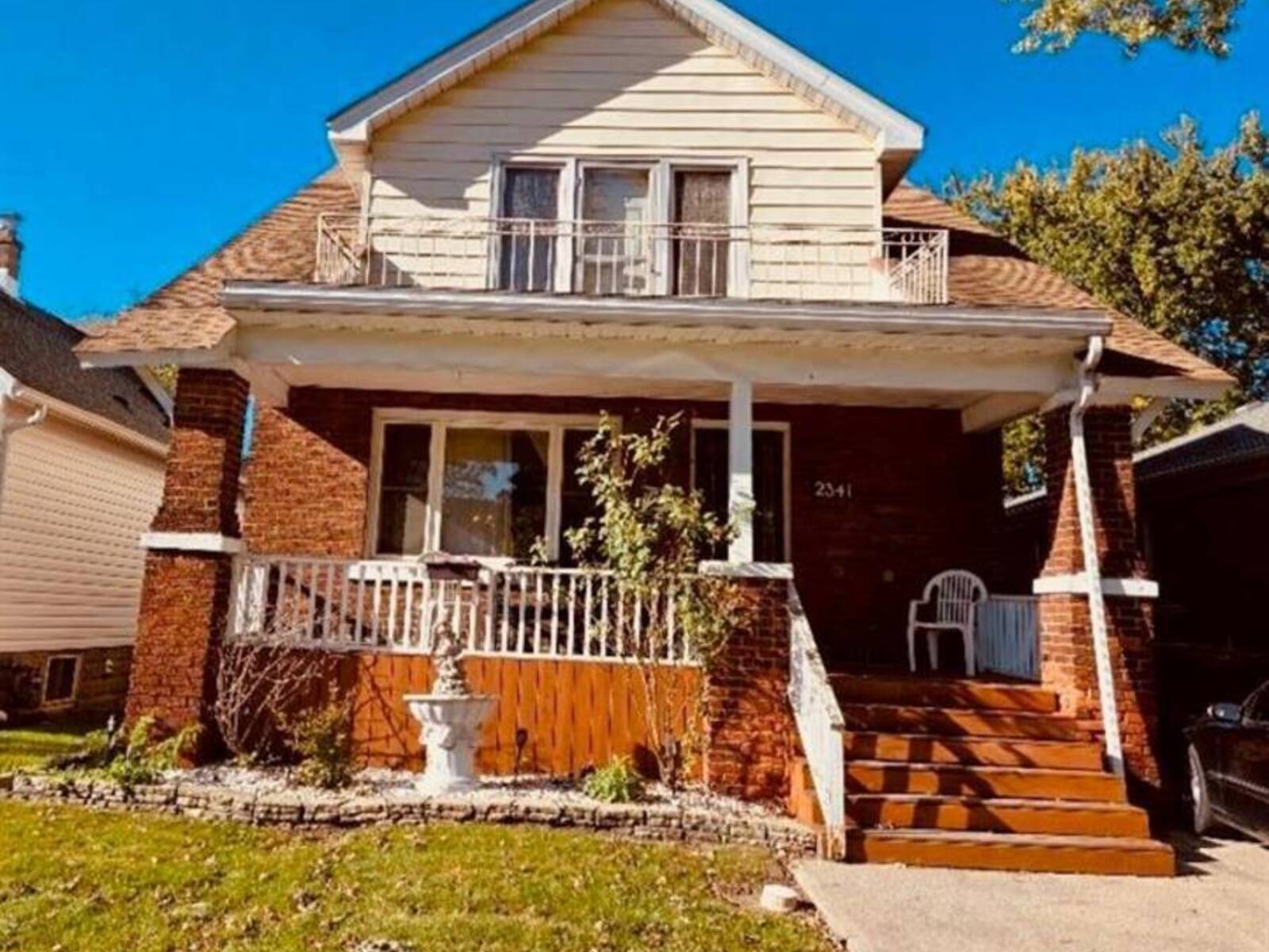 2341 FRASER AVENUE, Windsor, Ontario N8X 3Z8