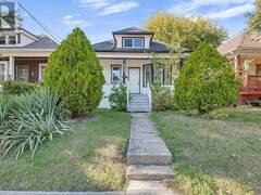 3322 BABY STREET Windsor Ontario, N9C 1L1