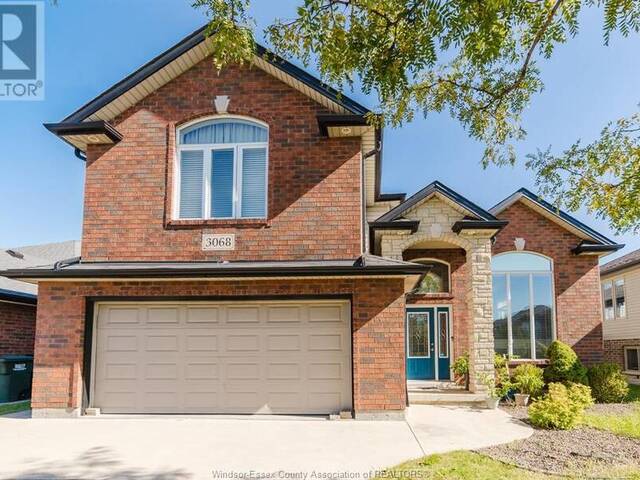 3068 TROUP Windsor Ontario, N8R 0A5