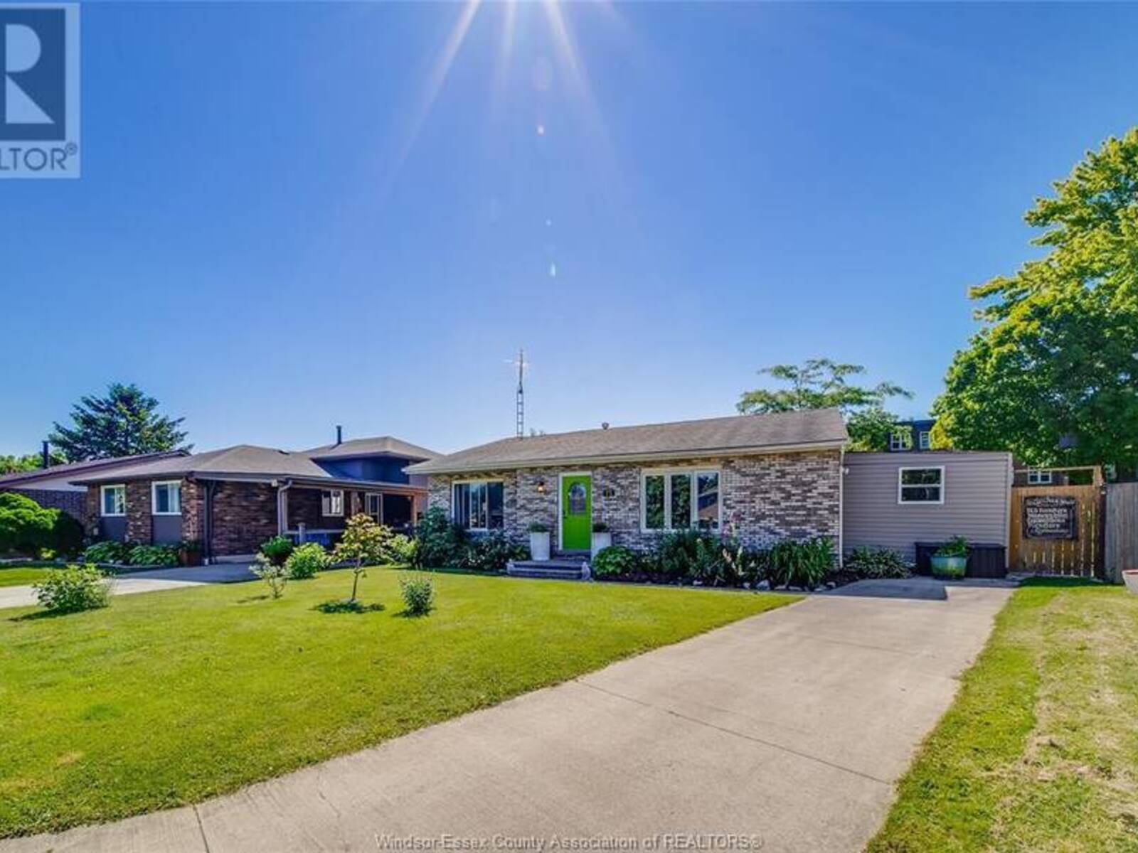 72 RANDOLF, Chatham, Ontario N7M 5Y1