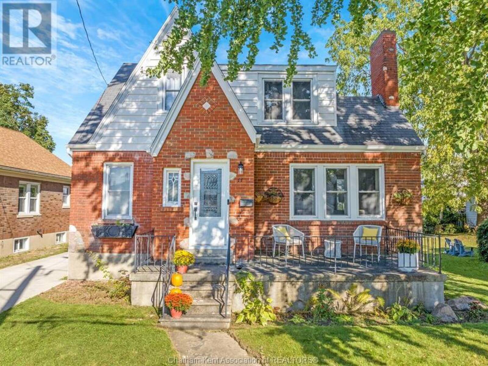 11 College STREET, Chatham, Ontario N7M 4W7