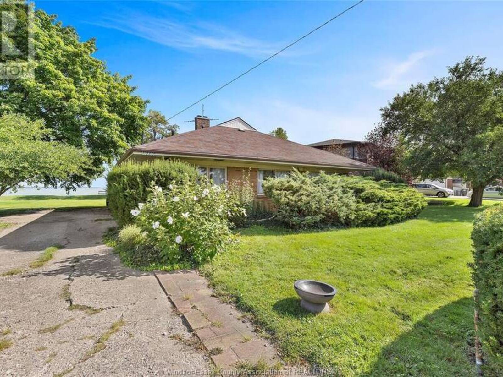 11280 RIVERSIDE DRIVE East, Windsor, Ontario N8P 1A4