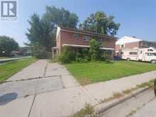 2182 TECUMSEH ROAD West | Windsor Ontario | Slide Image Seventeen