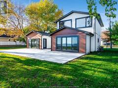 555 HERITAGE ROAD Kingsville Ontario, N9Y 3A9