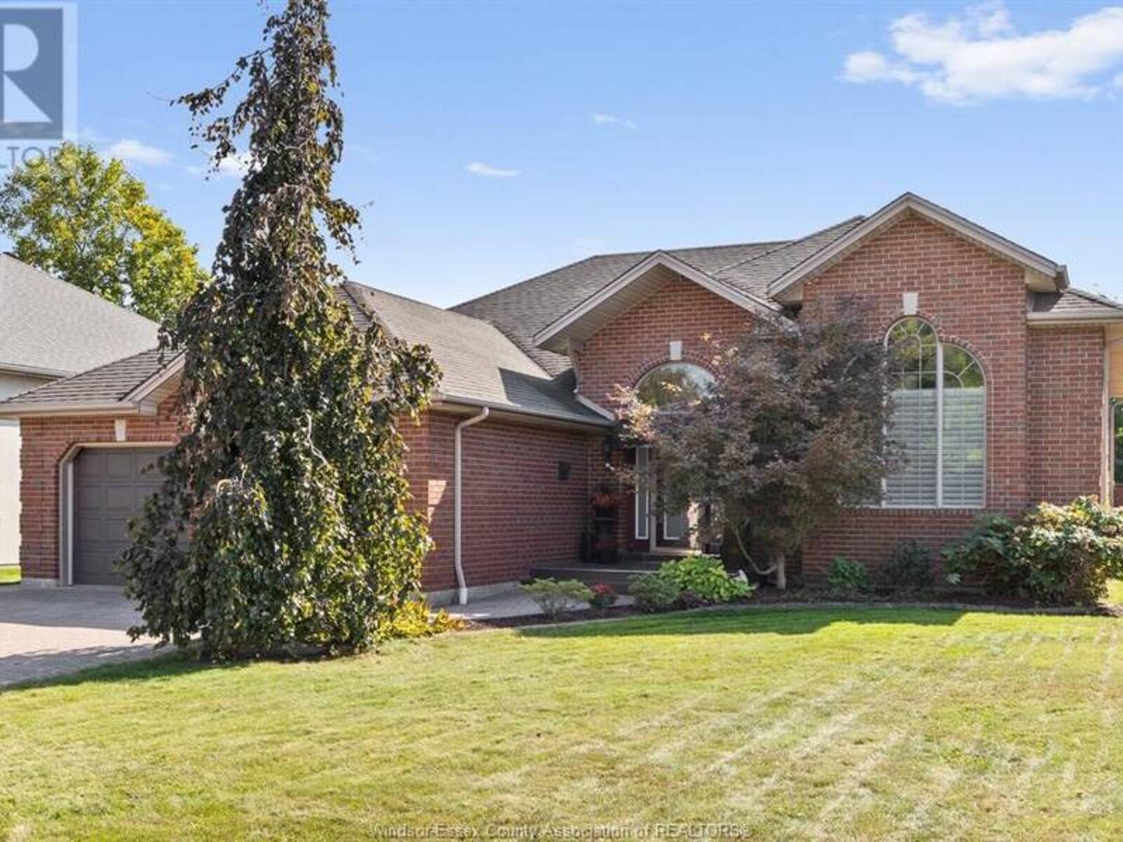 2773 LOMBARDY, LaSalle, Ontario N9H 2L8