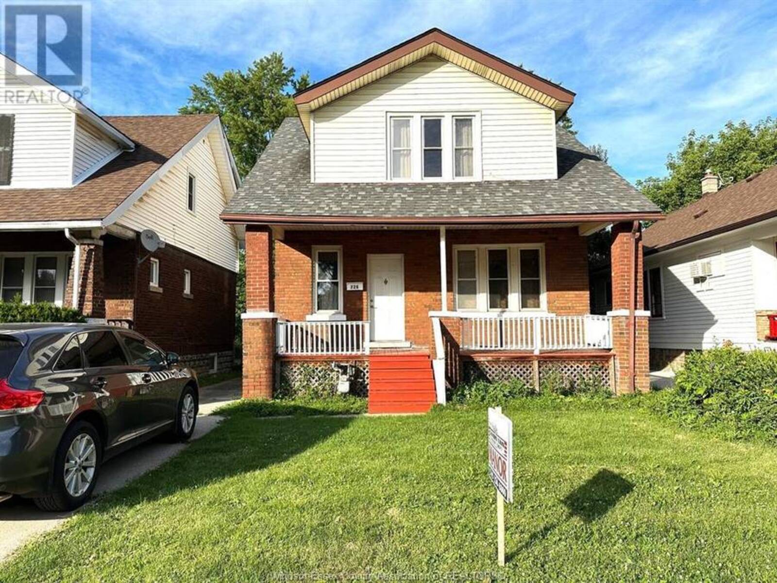 726 PARTINGTON, Windsor, Ontario N9B 2N7