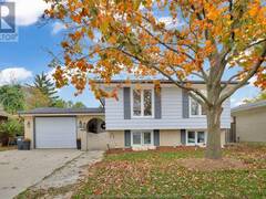 9560 BEACHDALE Windsor Ontario, N8R 1R9