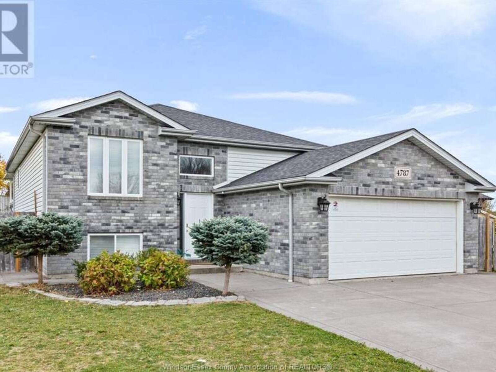 4787 WHITEFISH CRESCENT, Windsor, Ontario N9G 3E2