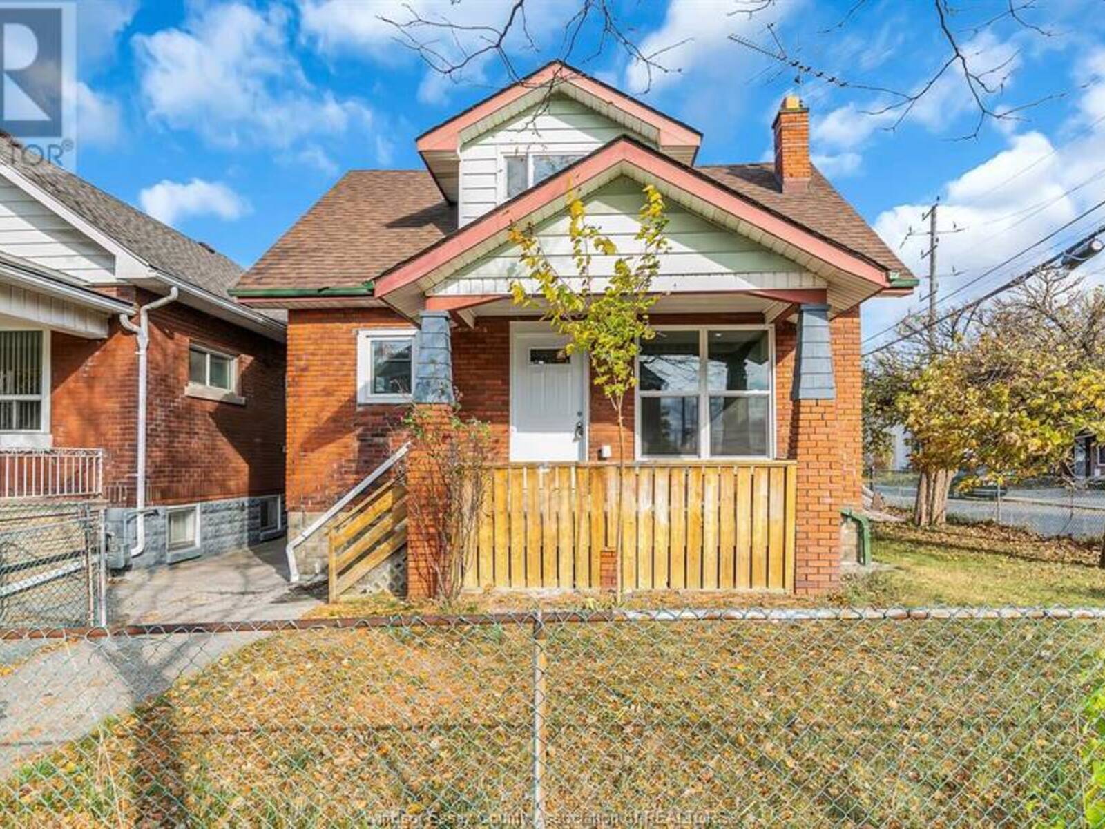 794 JANETTE AVENUE, Windsor, Ontario N9A 4Z7