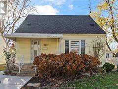 953 LENA AVENUE Windsor Ontario, N9C 3K1