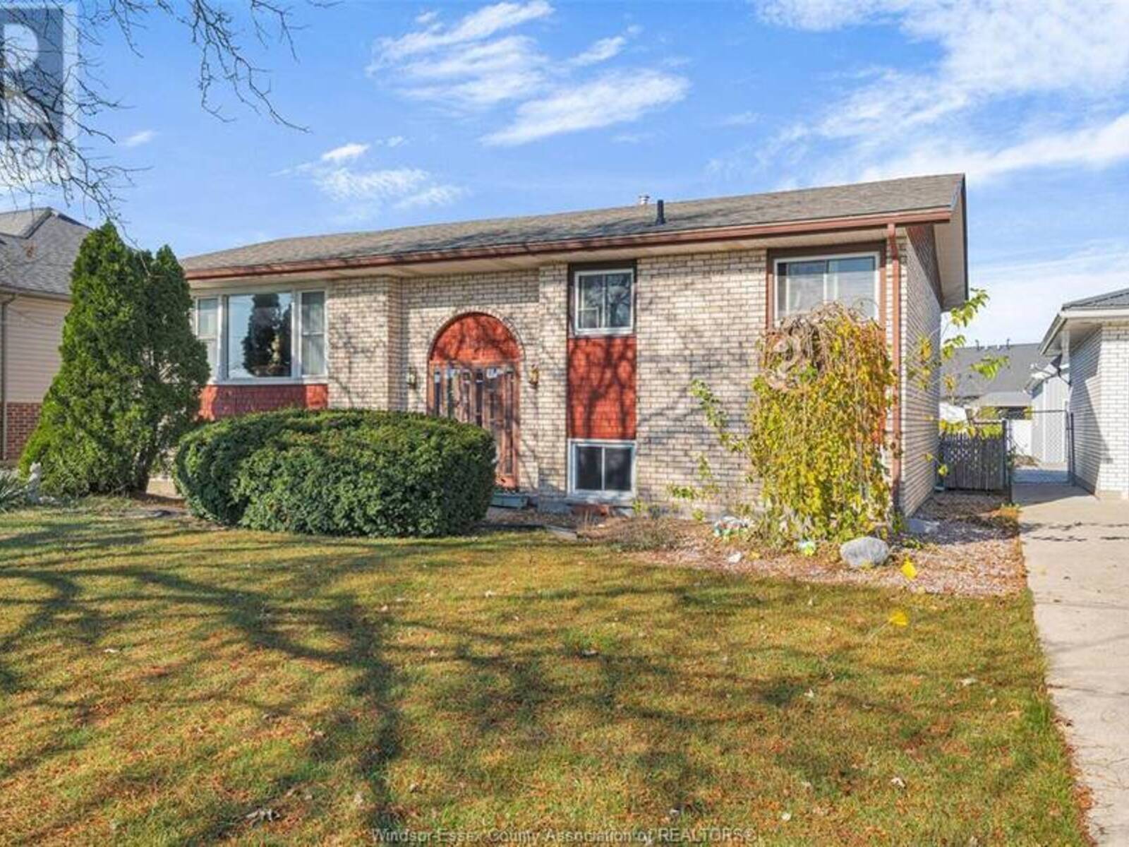 157 Fairview AVENUE West, Essex, Ontario N8M 1X7