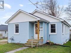 28 Jenner STREET Essex Ontario, N8M 1G5