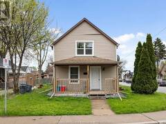 1003 TUSCARORA Windsor Ontario, N9A 3N4