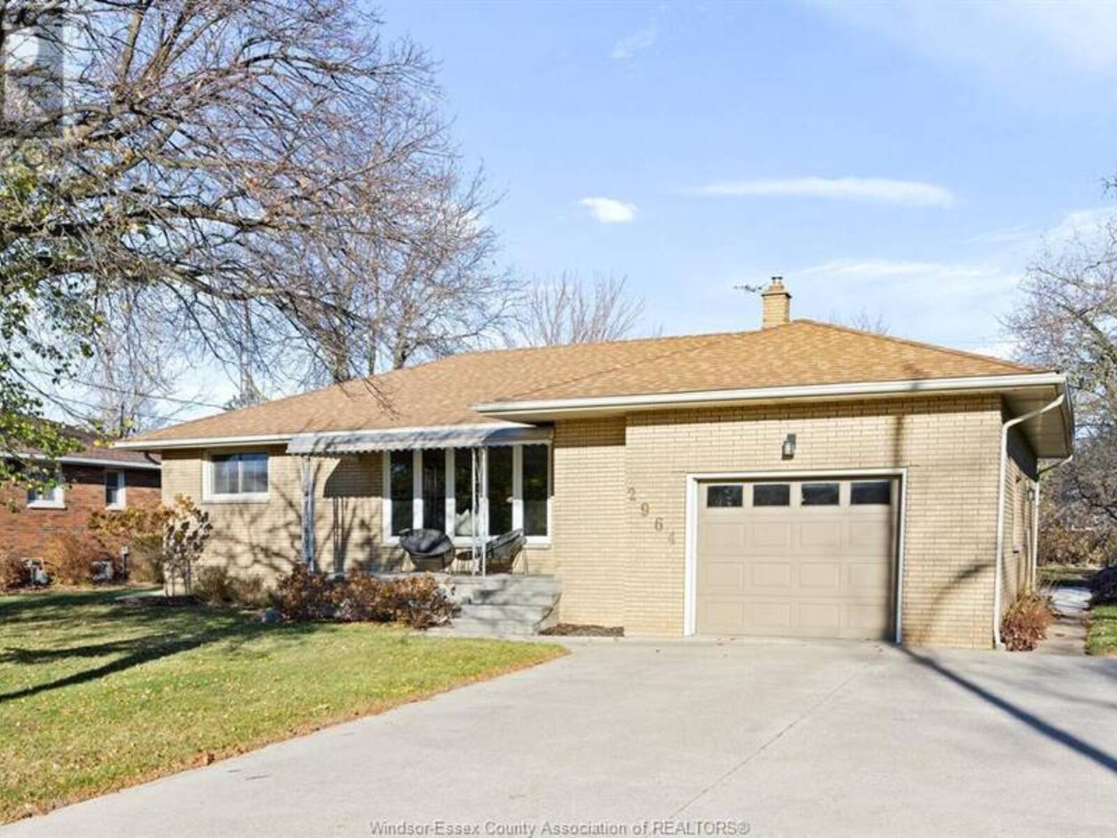 2964 BYNG ROAD, Windsor, Ontario N8W 3G7