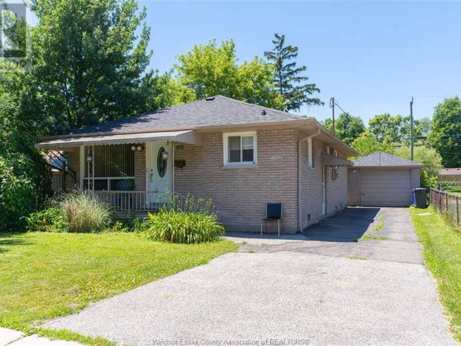 1283 AUBIN ROAD, Windsor, Ontario N8Y 4E4