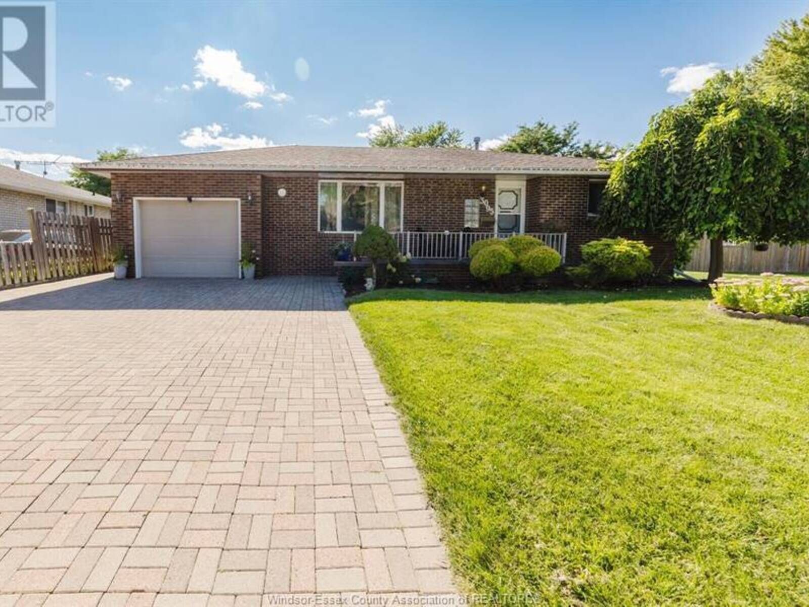 3095 CLEMENCEAU BOULEVARD, Windsor, Ontario N8T 2R3