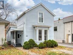 881 HOWARD AVENUE Windsor Ontario, N9A 1S1