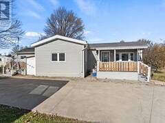 155 MICHAEL DRIVE Lakeshore Ontario, N8N 2V7