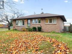 21 JOHNSON AVENUE Leamington Ontario, N8H 3T8