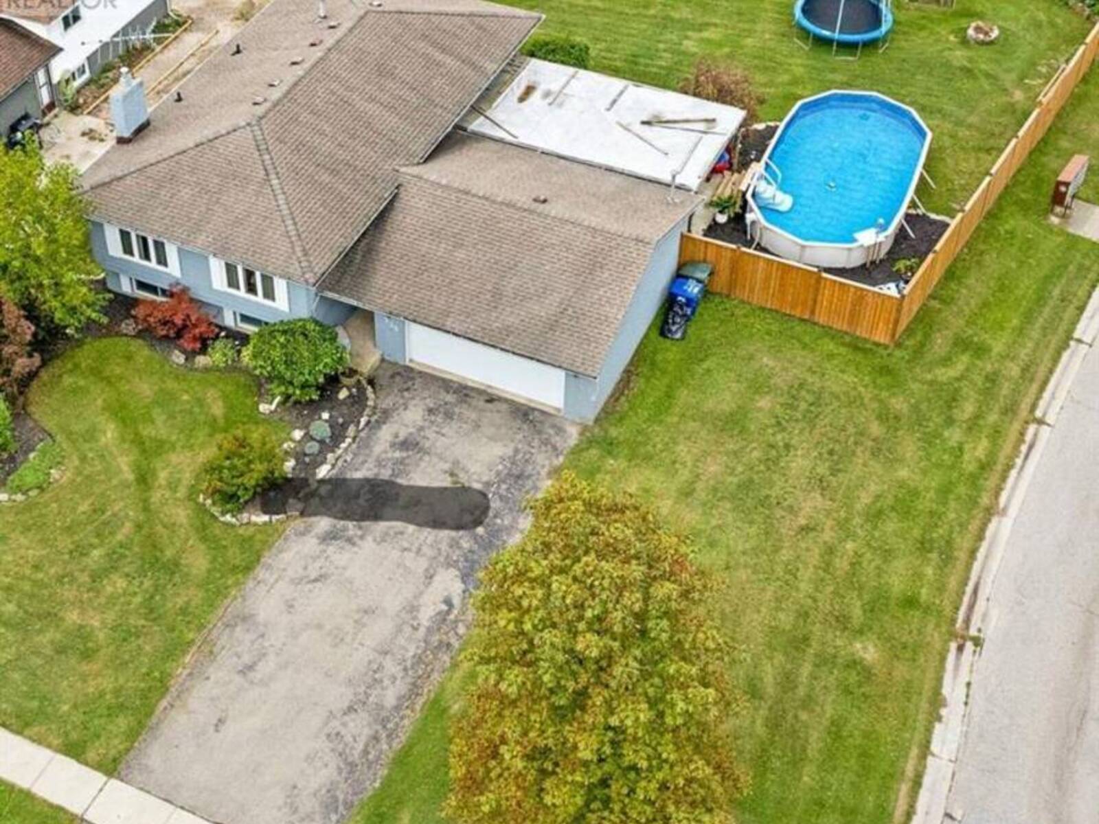 225 WILLOWWOOD DRIVE, Lakeshore, Ontario N0R 1A0