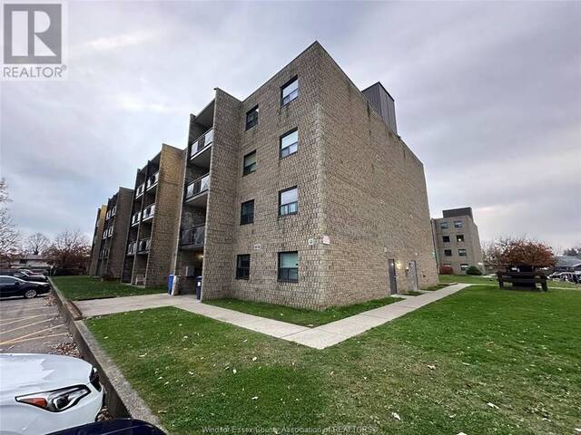 150 PARK AVENUE East Unit# 410 Chatham Ontario, N7M 3V6