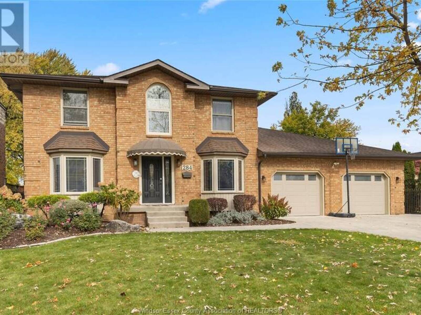 284 ST. ANDREWS, Lakeshore, Ontario N8N 3R3