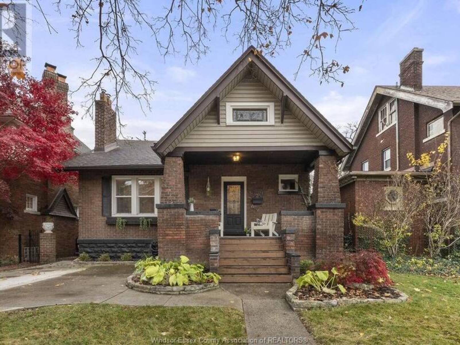 1379 VICTORIA AVENUE, Windsor, Ontario N8X 1N9