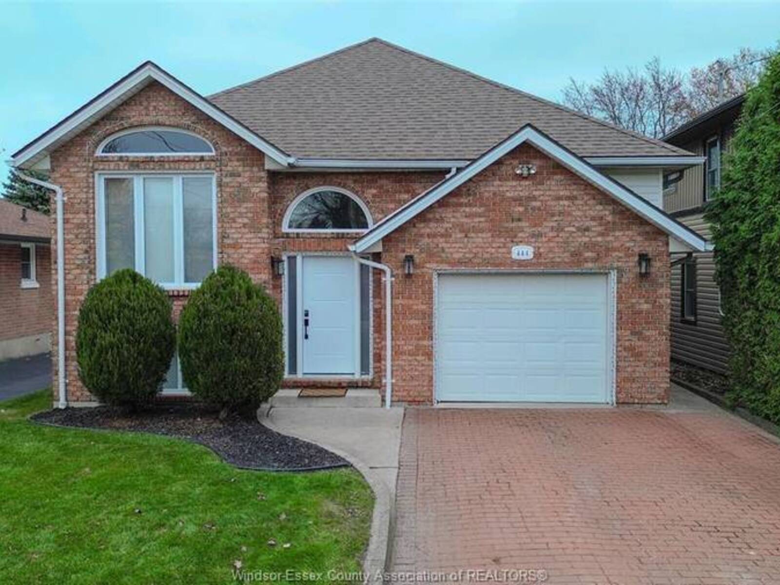 444 ST. PIERRE, Tecumseh, Ontario N8N 1Y9