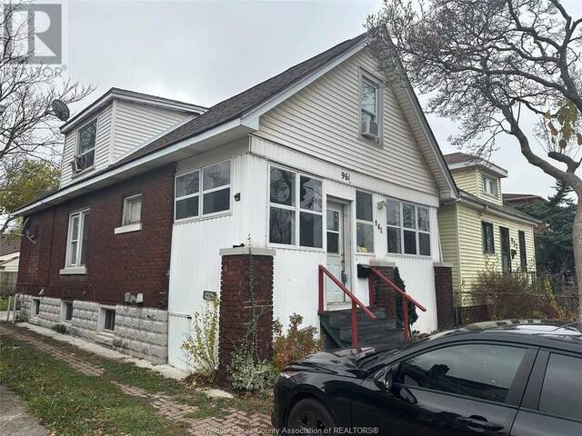 961 CAMPBELL Windsor Ontario, N9B 2J4