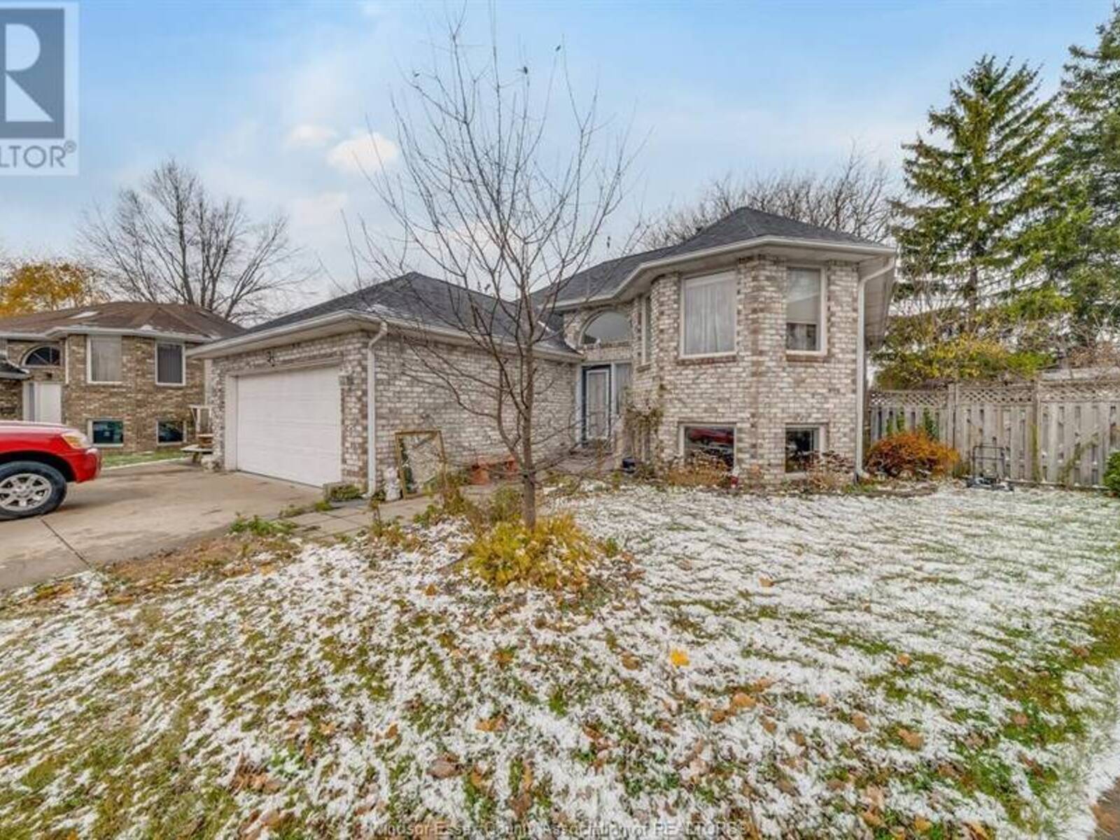 25 TREELINE COURT, Harrow, Ontario N0R 1G0