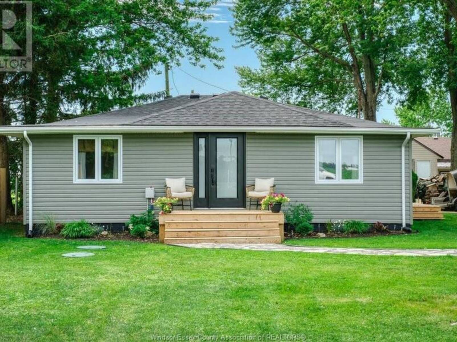 330 MILO, Leamington, Ontario M0P 2P0