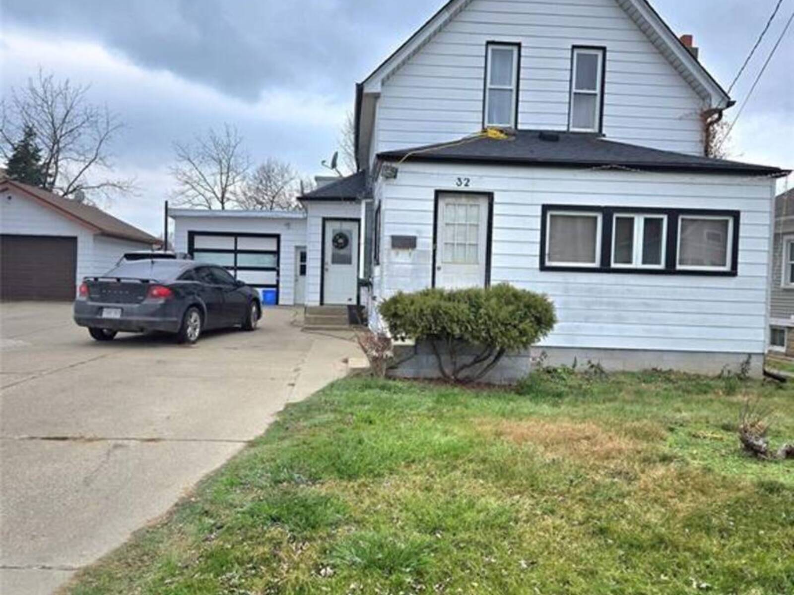 32 Elliott STREET, Leamington, Ontario N8H 3M5