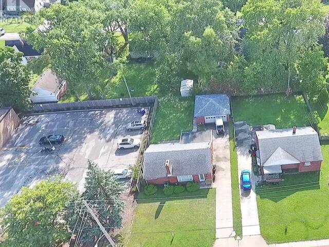 3245 DOUGALL AVENUE Windsor Ontario, N9G 2K3